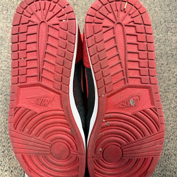 Jordan 1 Retro High Flyknit Bred - Black and Red Sneakers - Picture 5 of 6